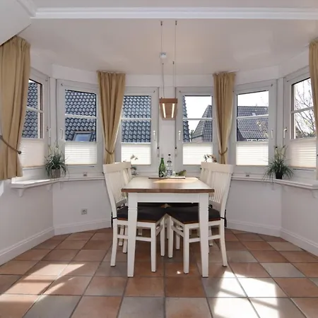 Luv &amp Lee, Whg 4 * Westerland