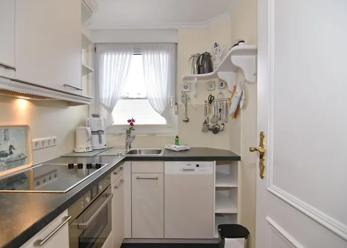 Luv &amp Lee, Whg 4 Westerland